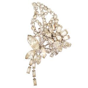 Austria Silver Tone Clear Rhinestone Flower Brooch M361